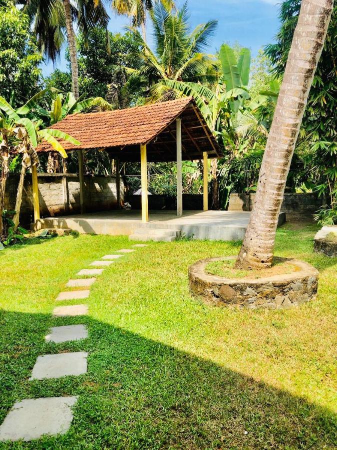 Talalla Village Beach Resort Buitenkant foto